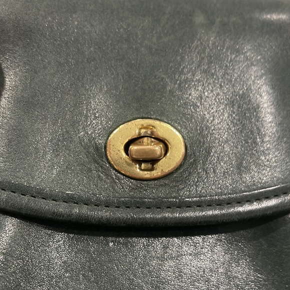 Coach - Picture 10 of 10